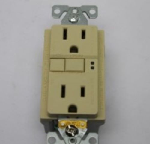 13585 / 13585Gt Oem Genie Outlet, 15A, 110V Gfci